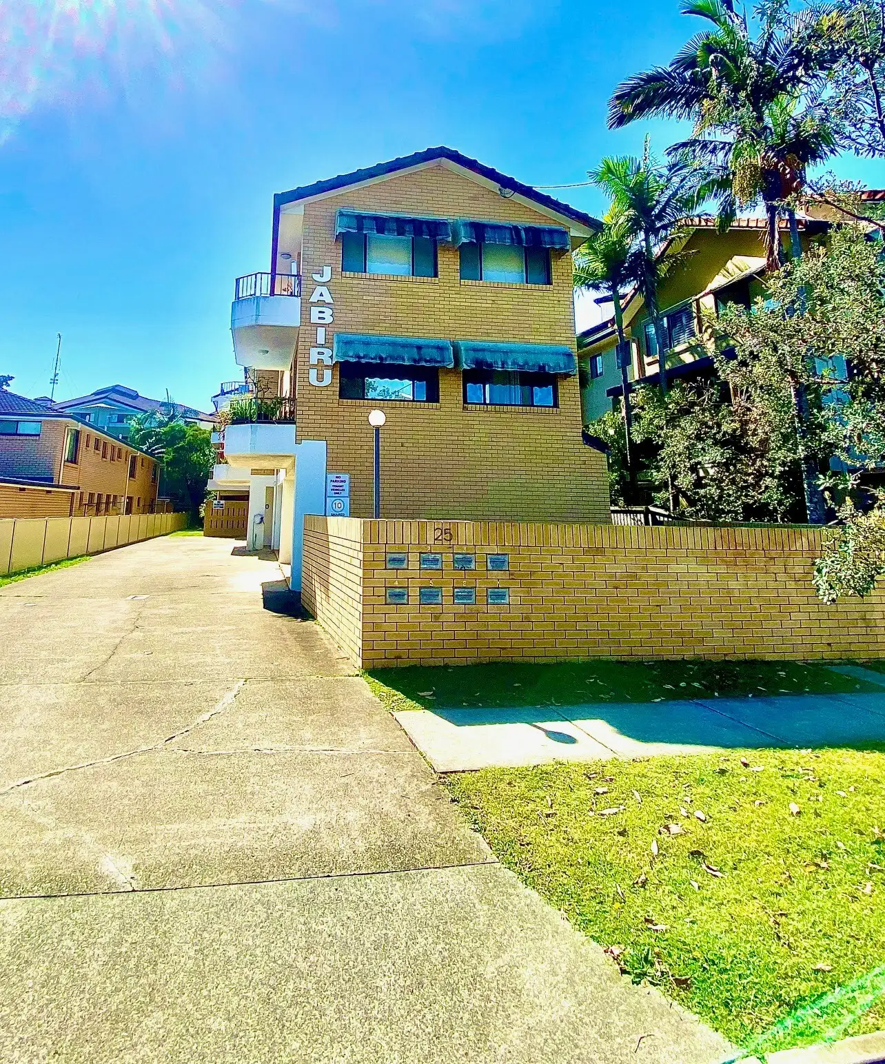 Main view of Homely unit listing, Unit 1/25 Bath St, Labrador QLD 4215
