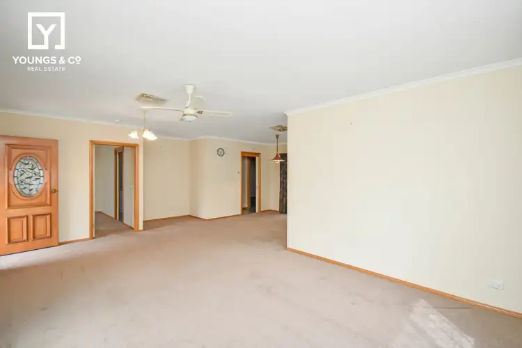 Sixth view of Homely townhouse listing, 2 Robert Cl, Mooroopna VIC 3629