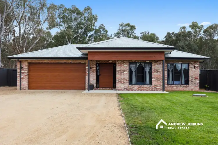 29 Manse Rd, Cobram VIC 3644