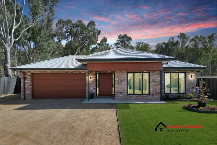 29 Manse Rd, Cobram VIC 3644