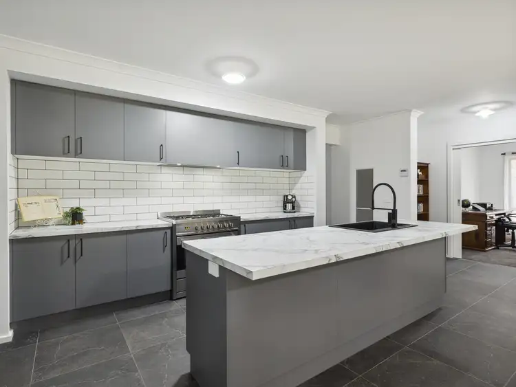 Fifth view of Homely house listing, 29 Manse Rd, Cobram VIC 3644