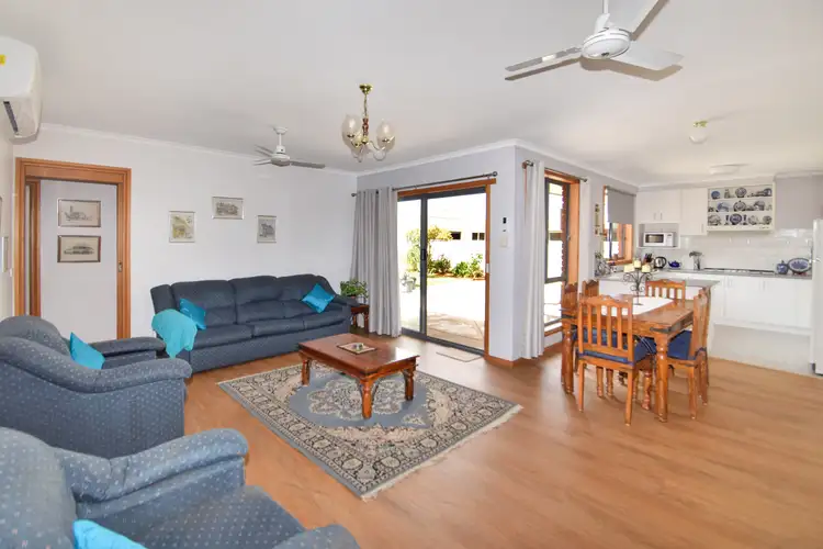 Fifth view of Homely house listing, 17 Isaacs St, Mooroopna VIC 3629