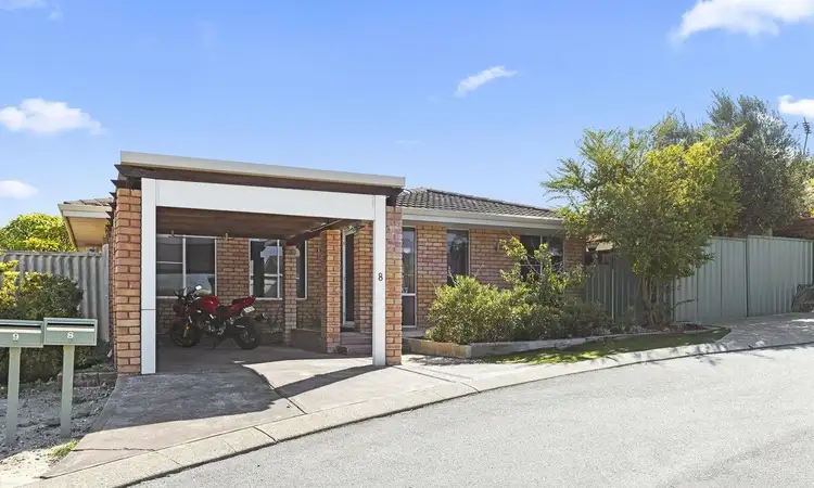 8 Rosewood Hts, Craigie WA 6025