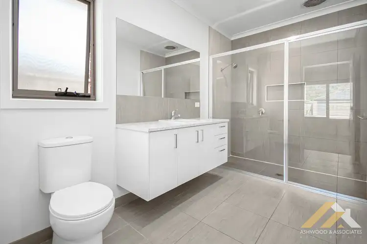 Third view of Homely house listing, 24 Whipbird St, Bairnsdale VIC 3875