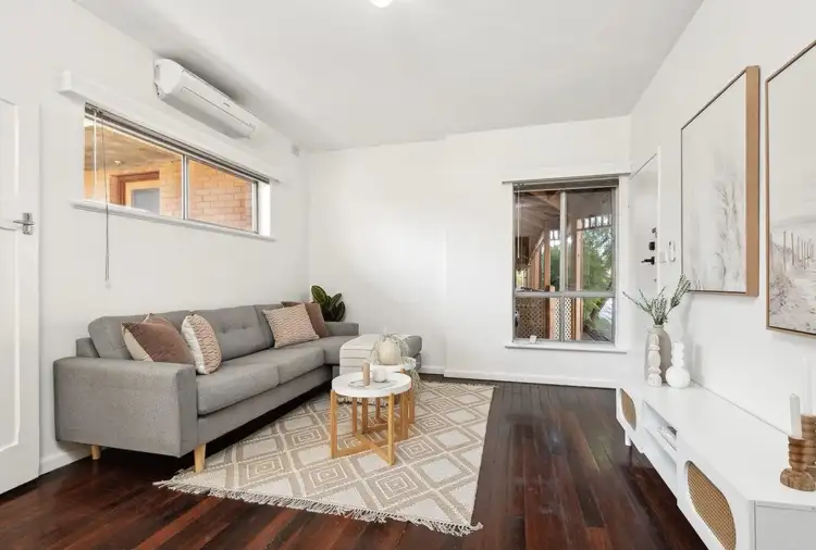 14 Leslie Street East