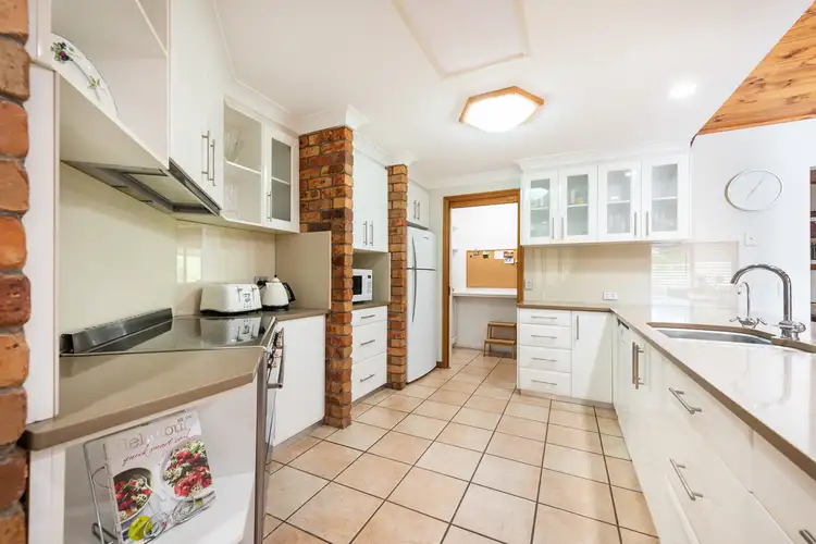 Second view of Homely house listing, 8 Oak Ct, Rangeville QLD 4350