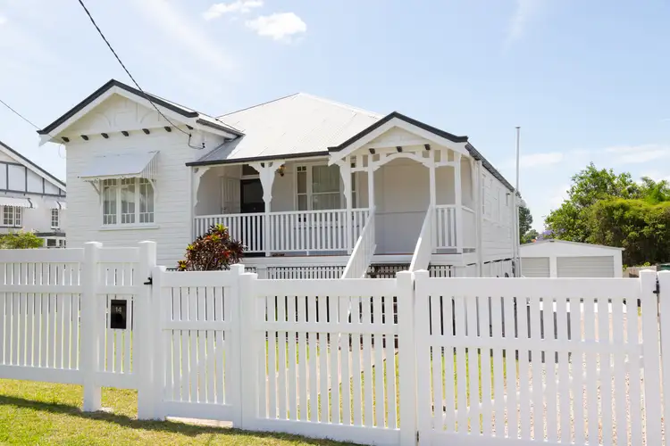 14 Clifton St, Booval QLD 4304