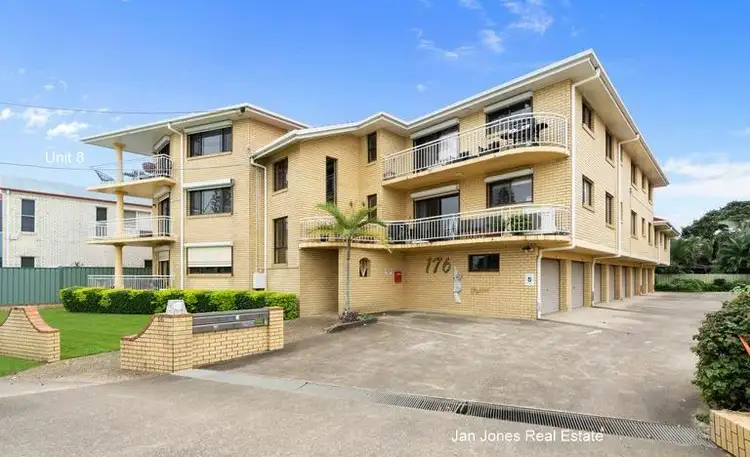 Main view of Homely unit listing, Unit 8/176 Hornibrook Esp, Clontarf QLD 4019