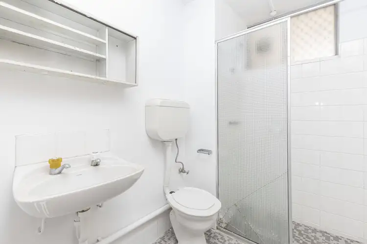 Sixth view of Homely unit listing, 1A/159 Hector Street, Osborne Park WA 6017