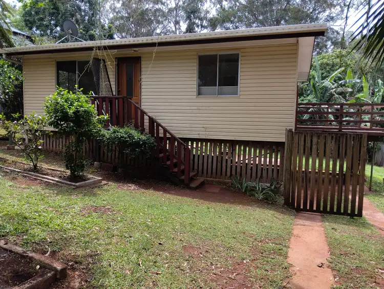 17 Cavendish St, Russell Island QLD 4184