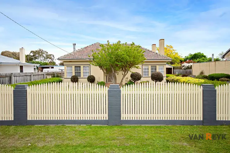 Second view of Homely house listing, 14 Murphy St, Bairnsdale VIC 3875