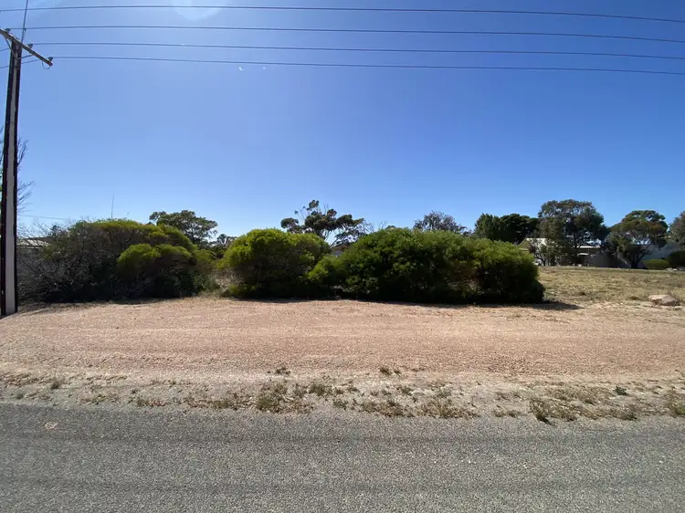 8 Winterhude St, Port Germein SA 5495