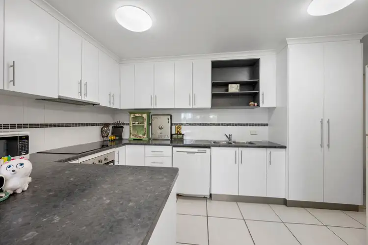 Main view of Homely unit listing, Unit 2/64 Warburton St, Castle Hill QLD 4810