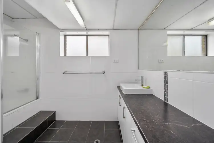 Fifth view of Homely unit listing, Unit 2/64 Warburton St, Castle Hill QLD 4810