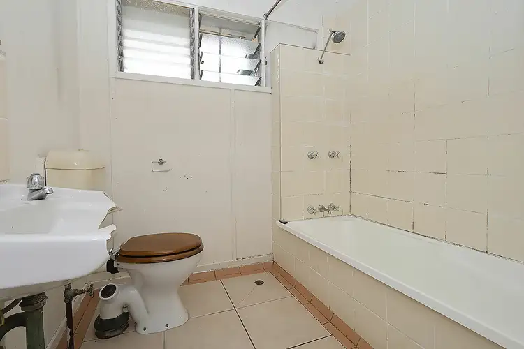 Sixth view of Homely house listing, 14 Crosshill St, Leichhardt QLD 4305