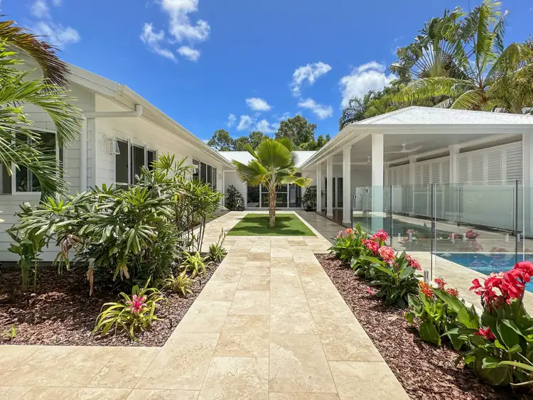 4 Bayside Ct, Horseshoe Bay QLD 4819