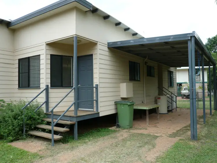 Second view of Homely unit listing, 11 Wattle Tce, Trunding QLD 4874