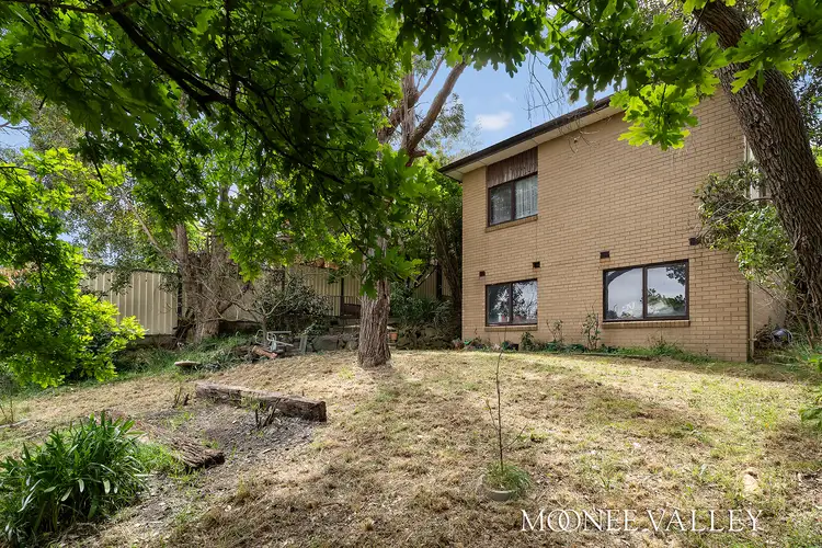 Seventh view of Homely house listing, 33 Barbara Cres, Avondale Heights VIC 3034