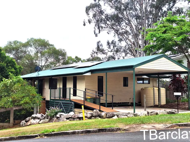 44 Blue Waters Cres, Macleay Island QLD 4184
