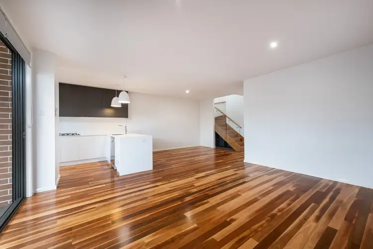 Fifth view of Homely unit listing, Unit 3/223A Mackenzie St, Centenary Heights QLD 4350