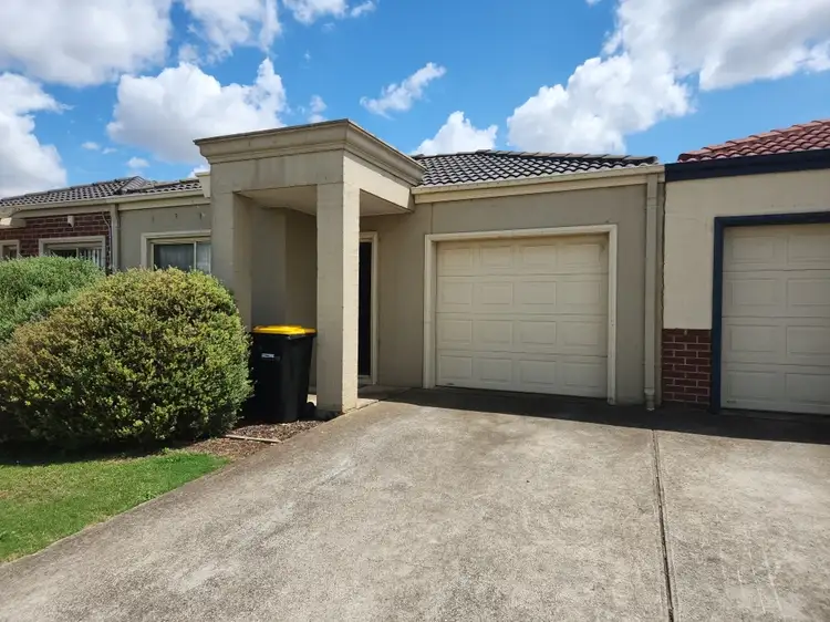 40/17 Crestmont Drive, Melton South VIC 3338
