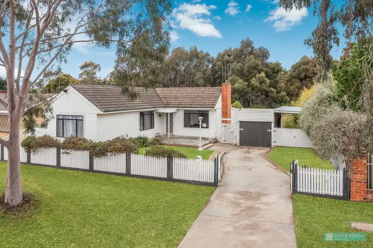 19 Macdougall Rd, Golden Square VIC 3555