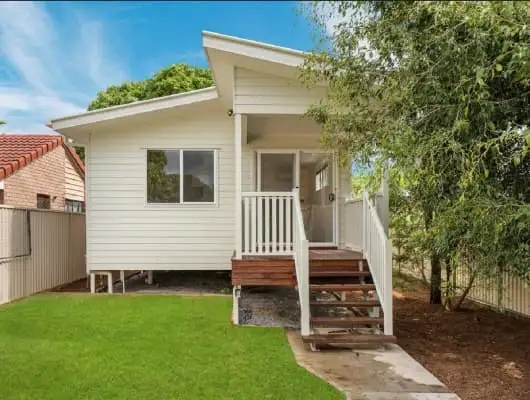 24 Staydar Cres