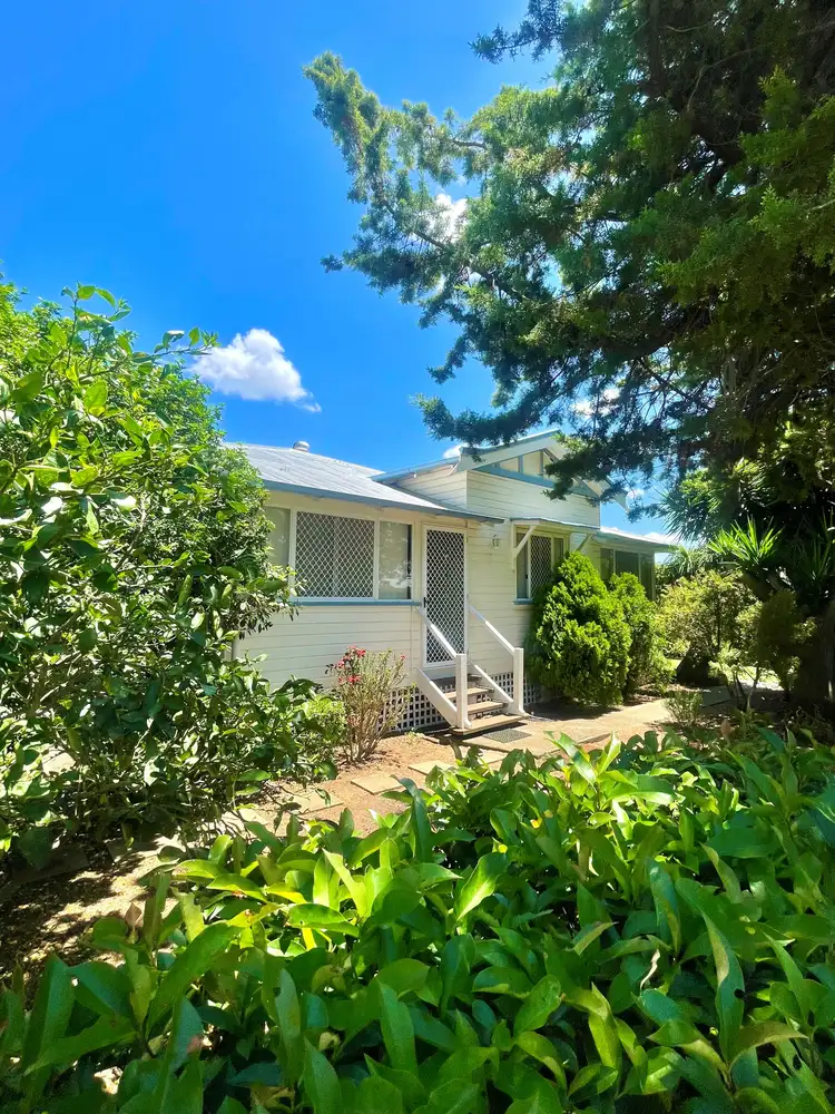 25A Dragon St, Warwick QLD 4370