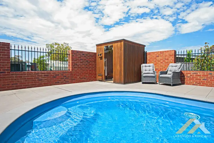 5 Howitt Ave, Eastwood VIC 3875