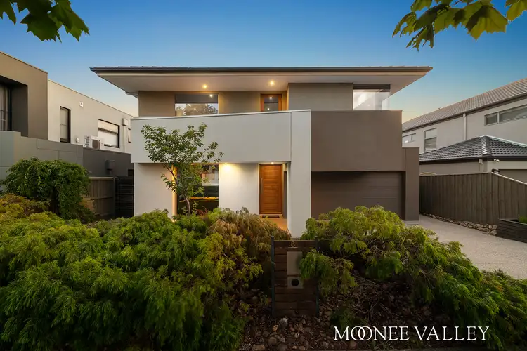 81 Steele Creek Drive, Keilor East VIC 3033