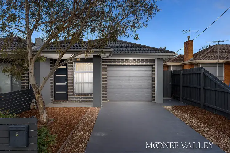 15 Riviera Road, Avondale Heights VIC 3034