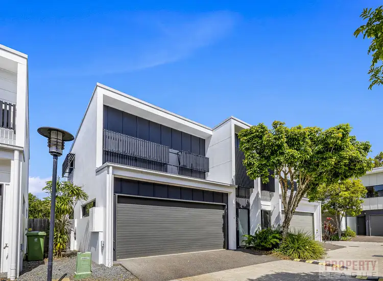 7 Figbird Cres