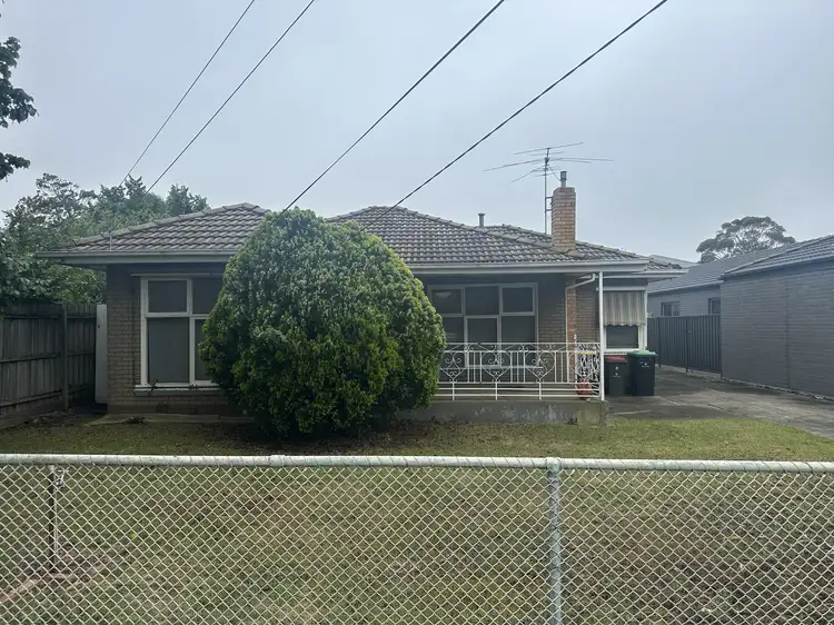 16 Moffat Street, Avondale Heights VIC 3034