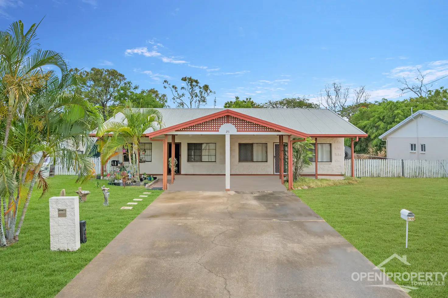 Main view of Homely unit listing, 25 Kayleen Ct, Burdell QLD 4818