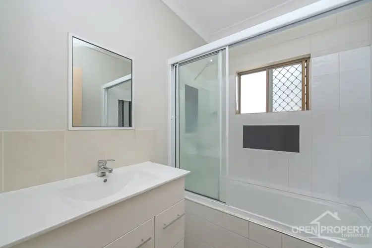 Fifth view of Homely unit listing, 25 Kayleen Ct, Burdell QLD 4818