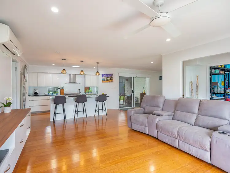 Fifth view of Homely house listing, 3 Lapis Ct, Southside QLD 4570