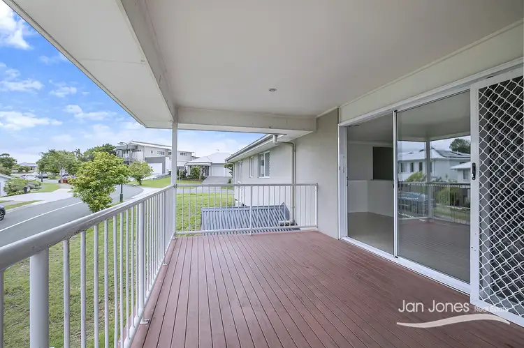 1 Cascades St, Springfield Lakes QLD 4300