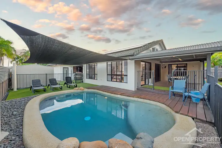 24 Joshua Cres, Bushland Beach QLD 4818