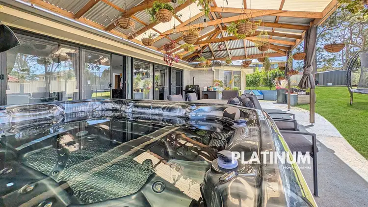 18 Keldie Cl, St Georges Basin NSW 2540