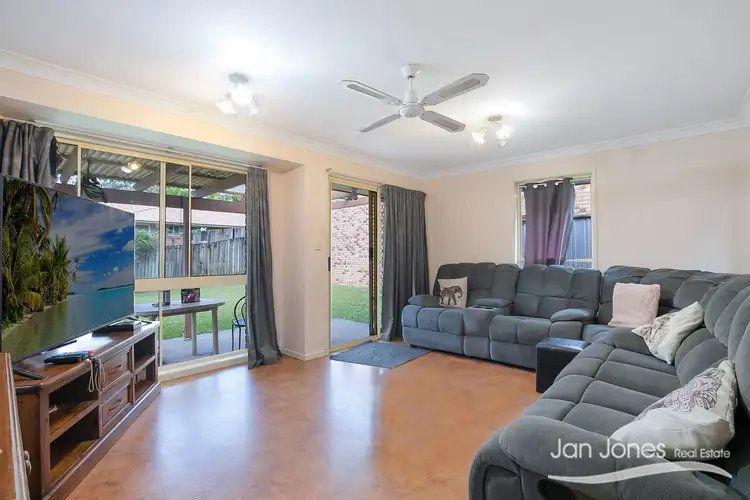 Second view of Homely house listing, 5 Gowan Court, Kallangur QLD 4503