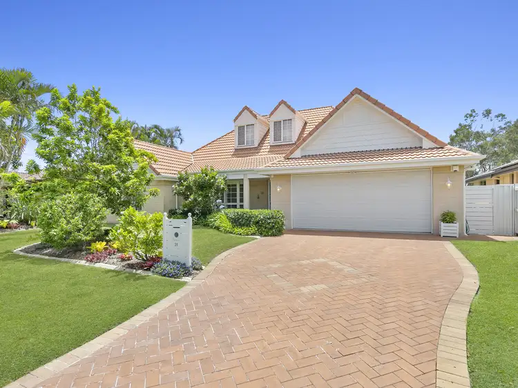 31 Schooner Ct, Banksia Beach QLD 4507