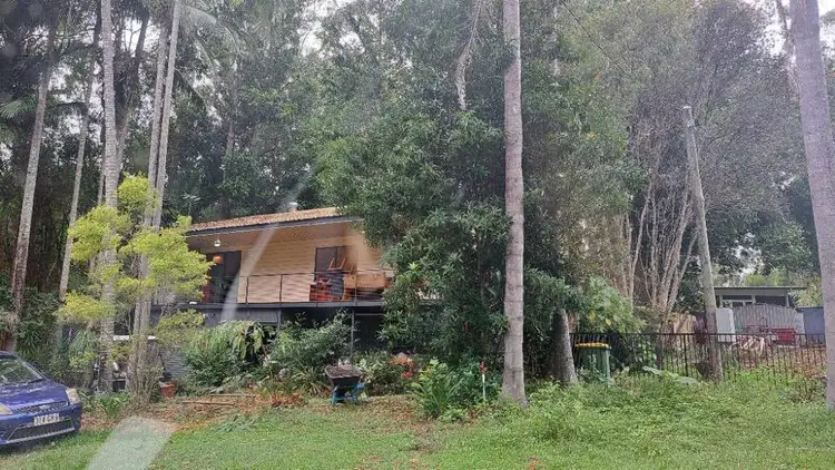 8 Noyes Pde, Karragarra Island QLD 4184