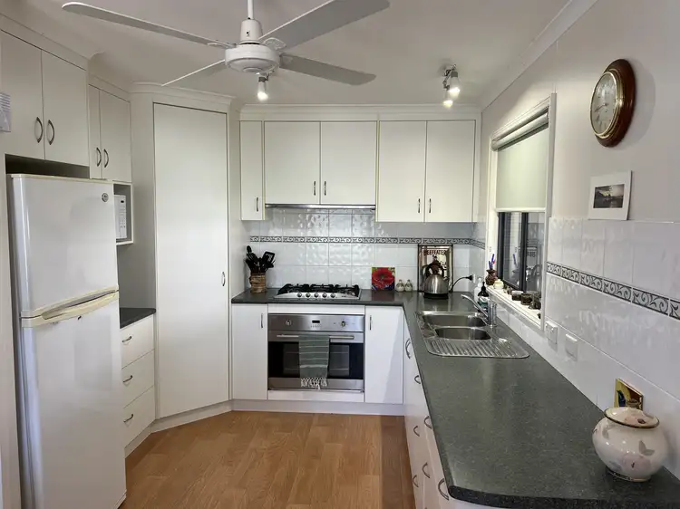 Fourth view of Homely unit listing, 6 Edward Ct, Cobram VIC 3644