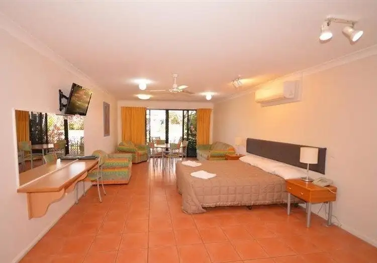 Fifth view of Homely unit listing, Villa 32/1 Pebble Beach Dr, Coral Cove QLD 4670