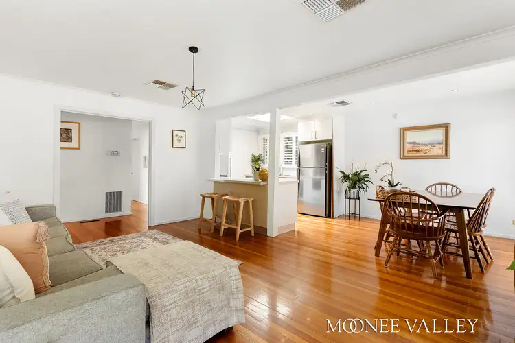 Second view of Homely house listing, 31 Barbara Crescent, Avondale Heights VIC 3034