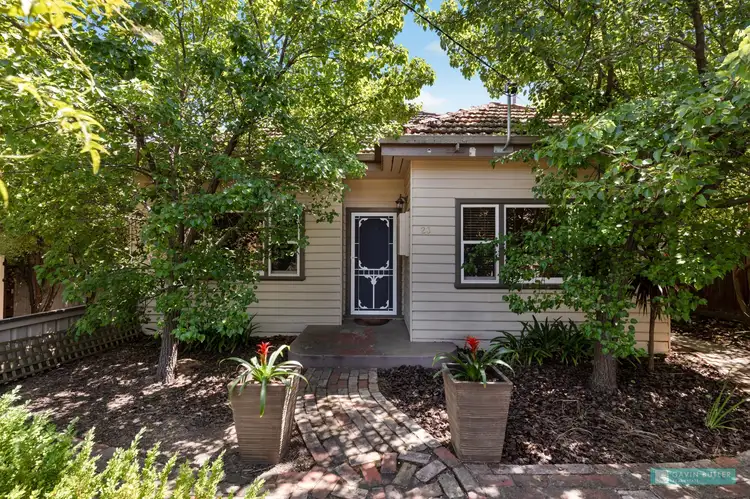 23 Hammer St, Flora Hill VIC 3550