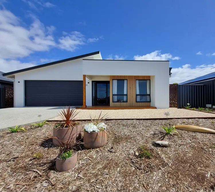 24 Victoria Parade, Hindmarsh Island SA 5214