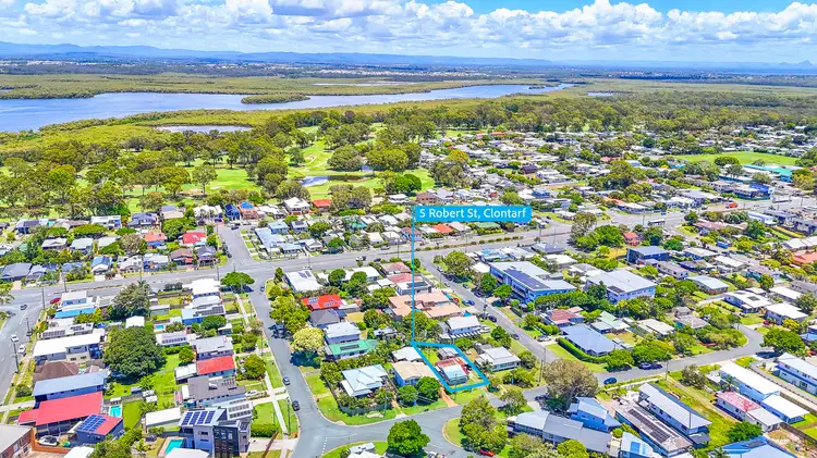 Fifth view of Homely house listing, 5 Robert St, Clontarf QLD 4019