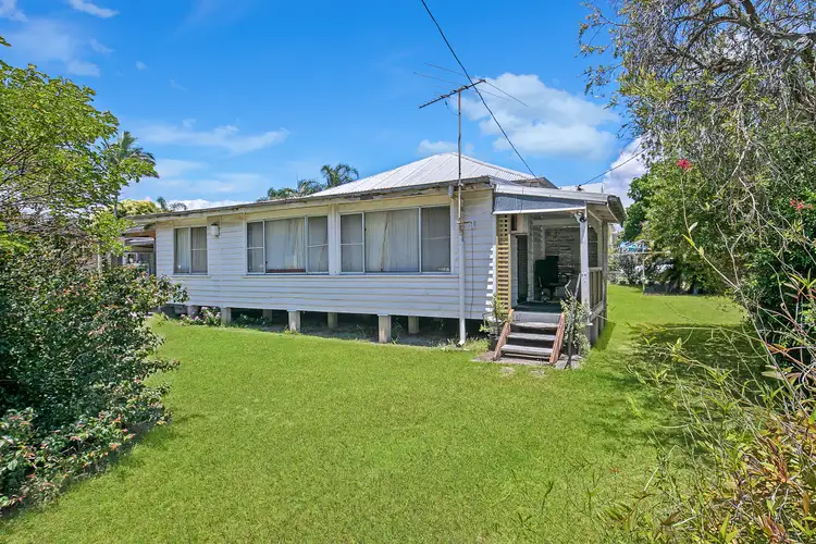 Second view of Homely house listing, 7 Robert St, Clontarf QLD 4019