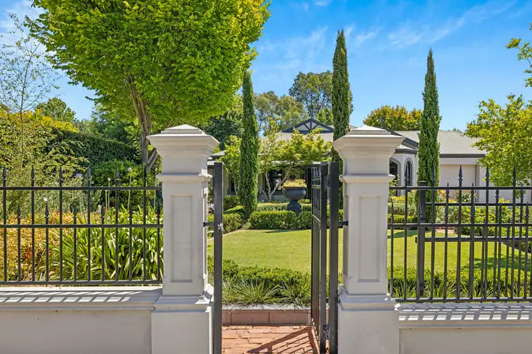 8A Strempel Ave, Hahndorf SA 5245